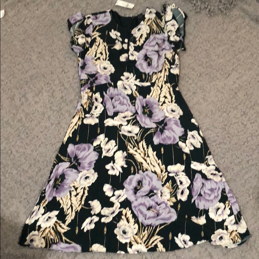Ann Taylor Floral Short Sleeve Dress